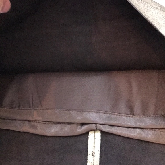 BCBG MaxAzaria Gold leather skirt - Picture 5 of 11